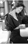 Mrunal Thakur photo