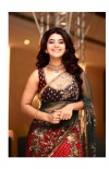 Yaamini Bhaskar photo