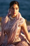 Jhanvi Kapoor photo