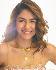 Mrunal Thakur